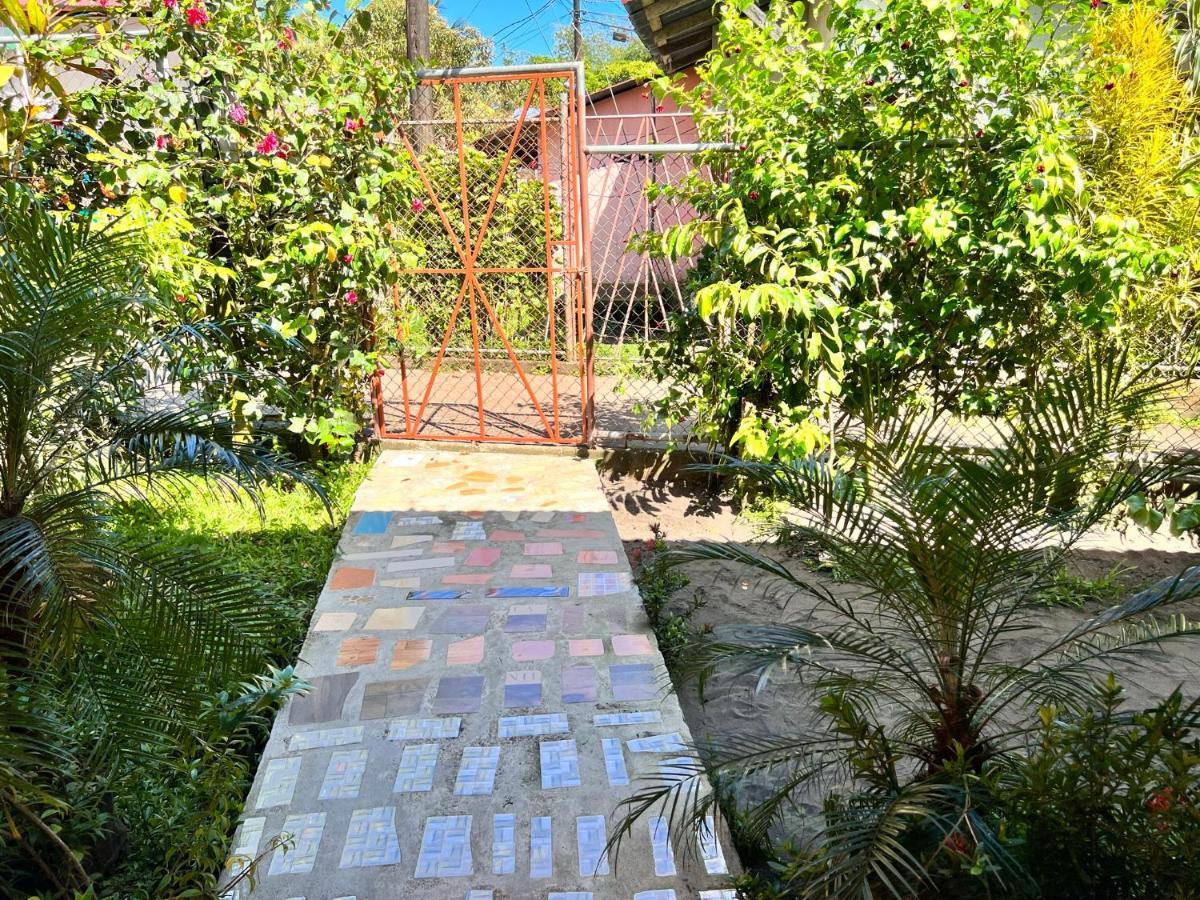 Natural Experience House Tortuguero Exterior photo